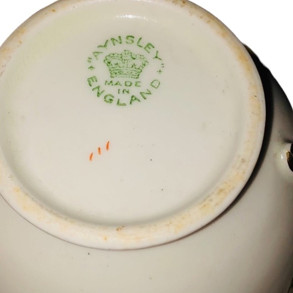 Vintage Aynsley Yellow Floral Teacup - Picture 11 of 11